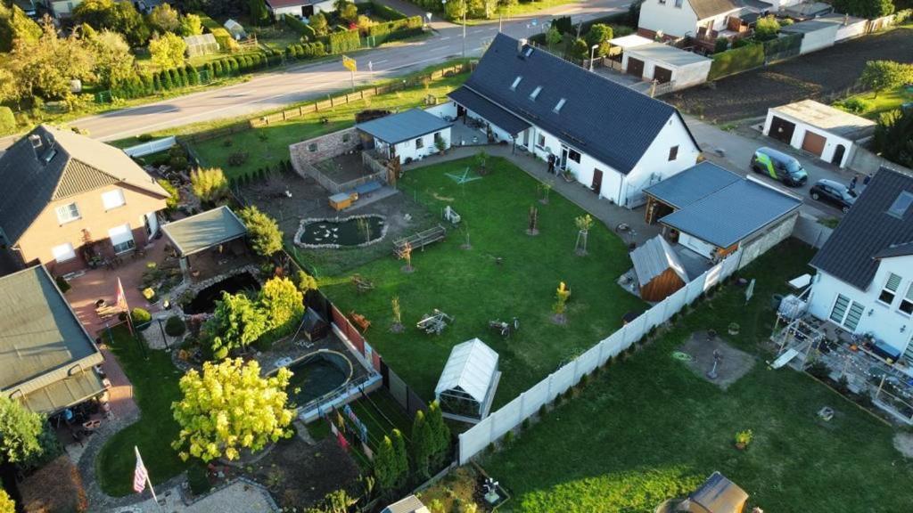 Pension Landhaus An Der Saale Bernburg Exteriör bild